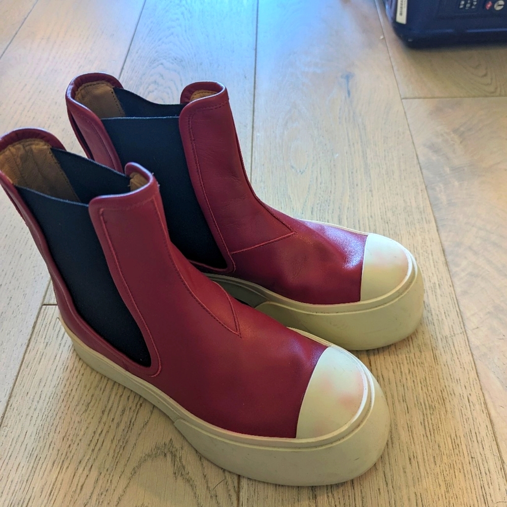 Marni Burgundy Chelsea boots